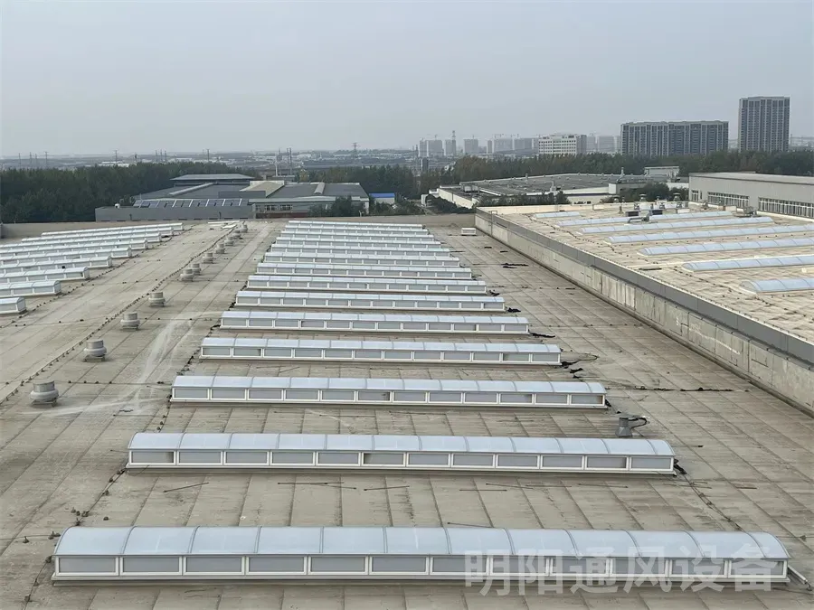 圆拱形通风天窗